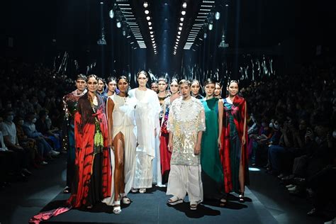 Siam Paragon Fashion Week 2018: Unveiling Thailand’s Avant-Garde Fashion Scene and its Impact on Global Trends